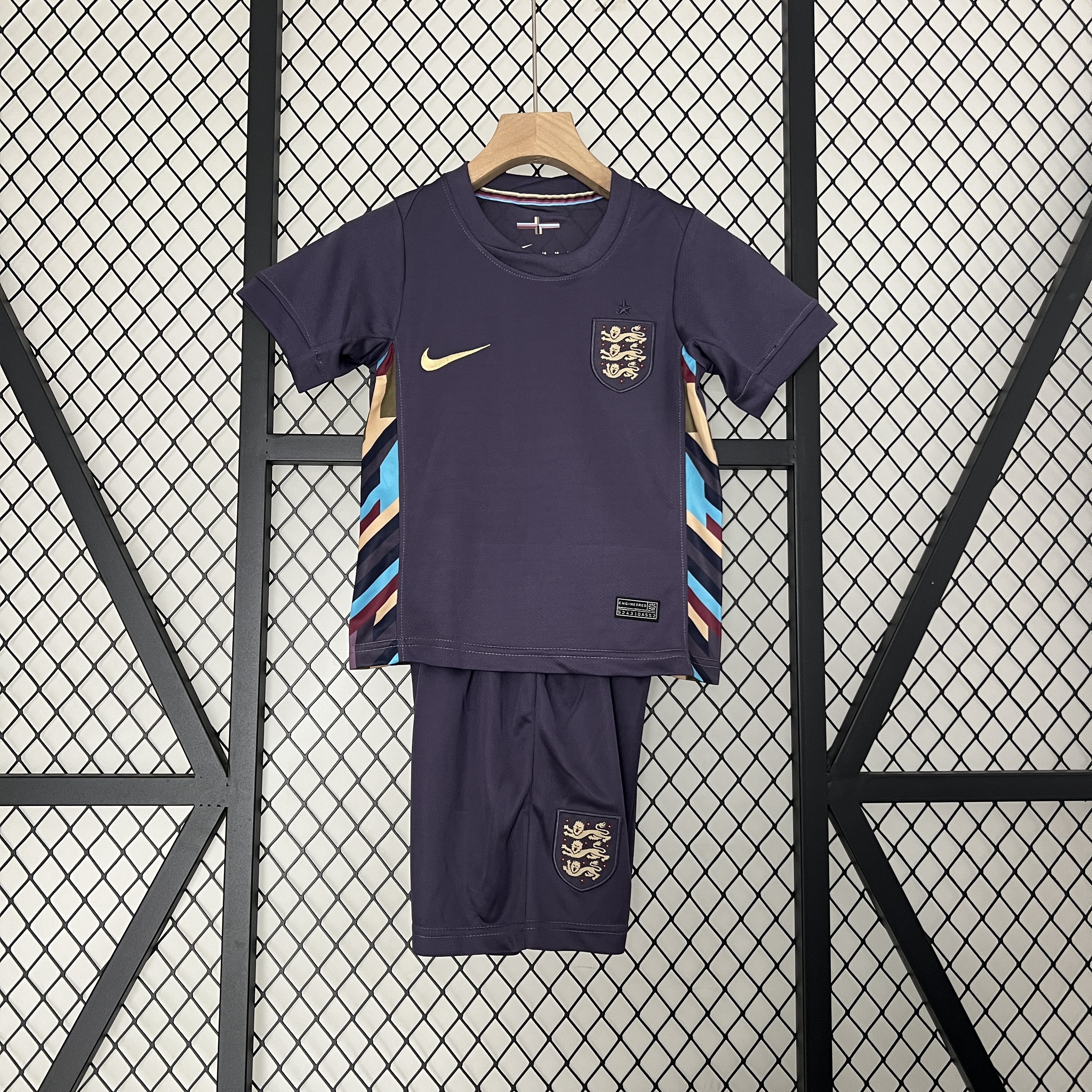 2024 England Auswärts-Fußballtrikot AAA Fan-Qualität Kindergröße