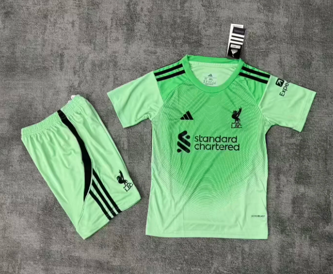 2025/2026 Liverpool Goalkeeper Green Football Jersey AAA fan-grade Kids Size