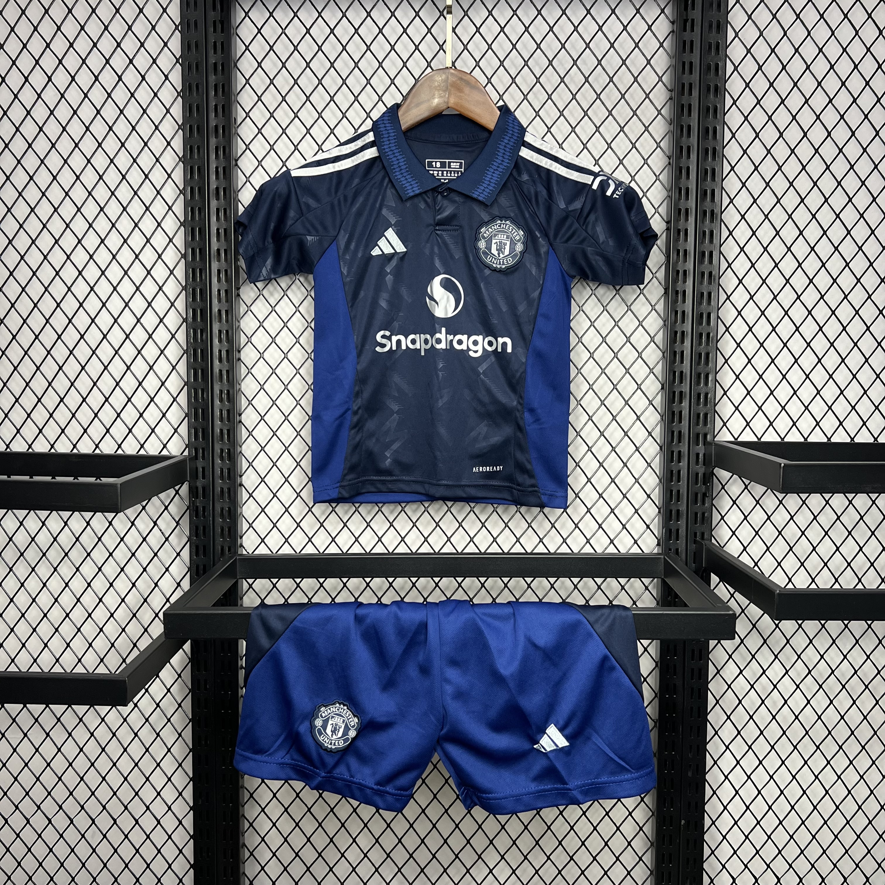 2024/2025 Manchester United Away Football Shirt AAA fan-grade Kids Size