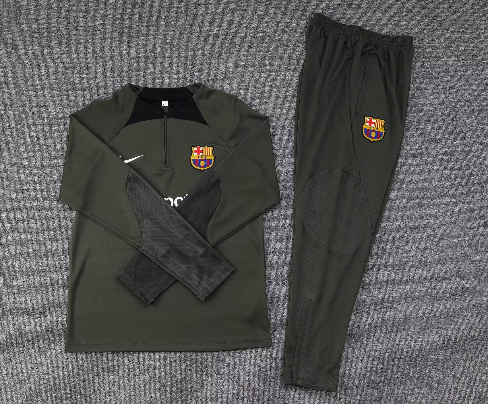 2023/2024 Barcelona Halb-Reißverschluss Trainingsanzug Armeegrün Trikot Set — view 7