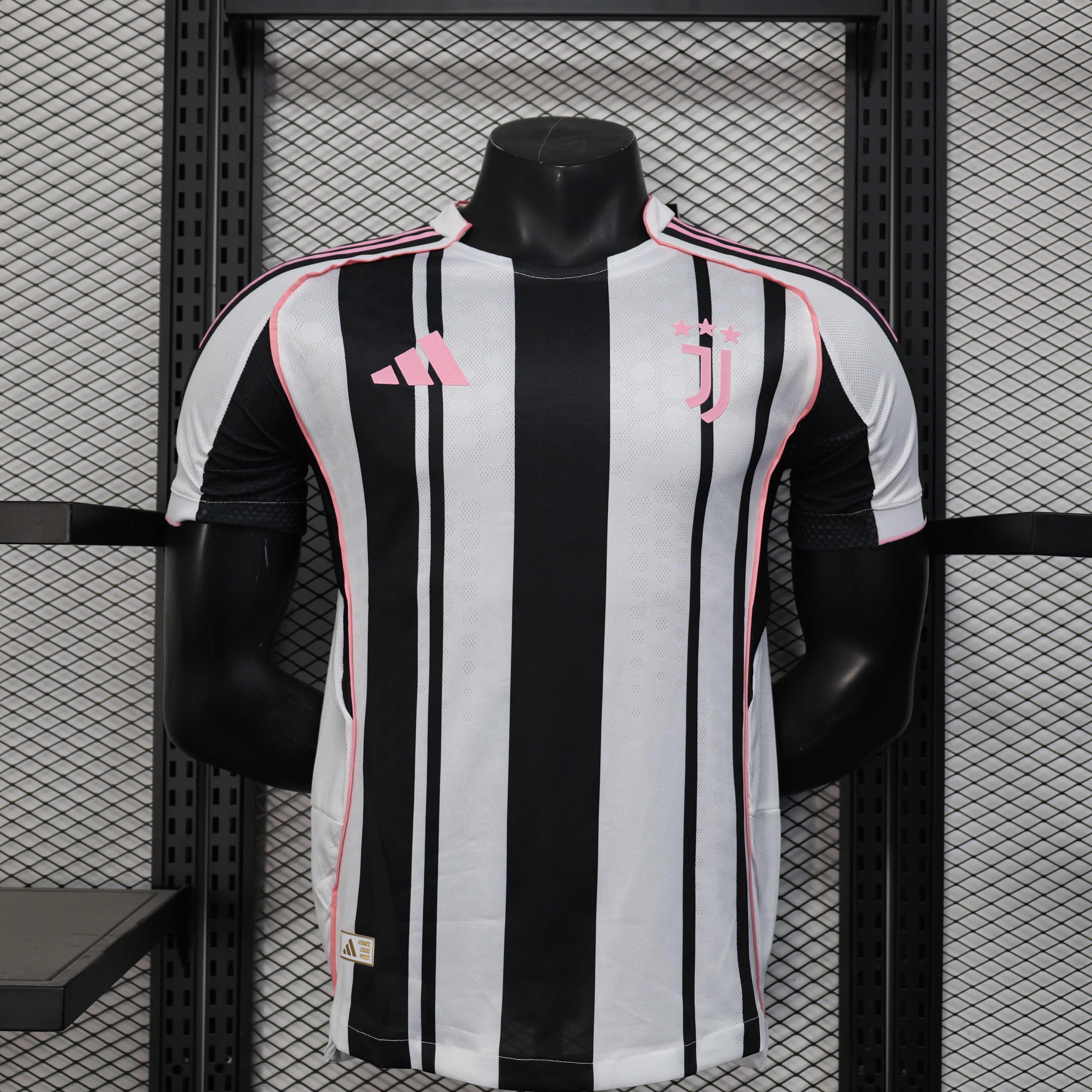2025/2026 Player Version Juventus Home Football Shirt AAA fan-grade