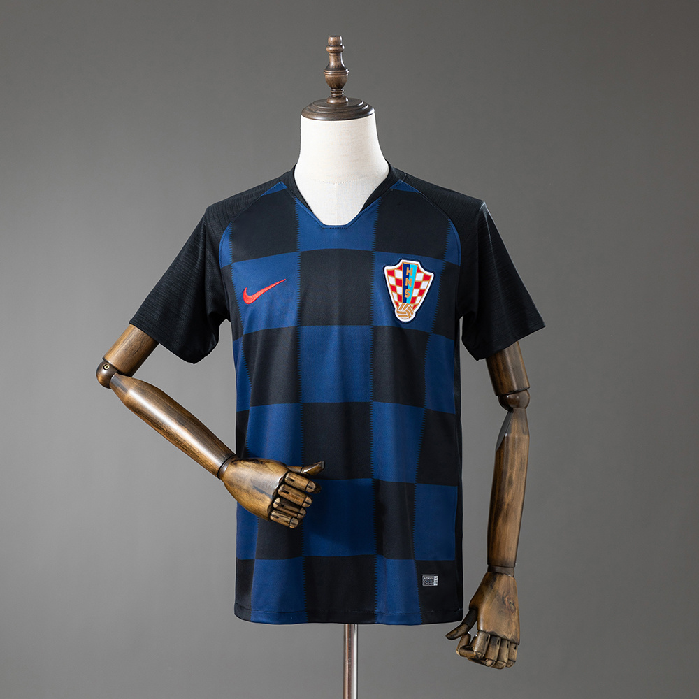 Maillot de foot extérieur Croatie 2018 Rétro AAA qualité fan