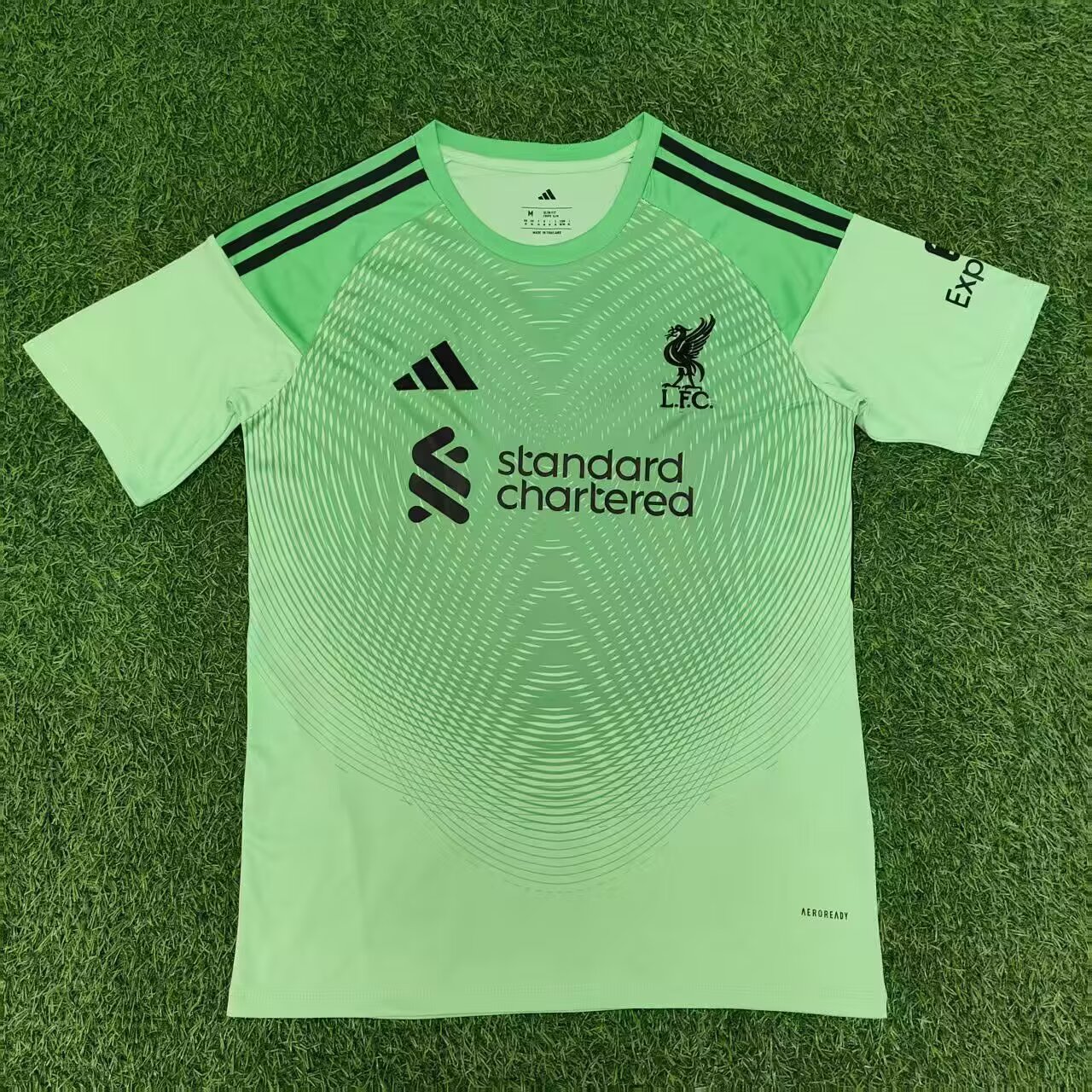 2025/2026 Liverpool Goalkeeper Green Football Jersey AAA fan-grade