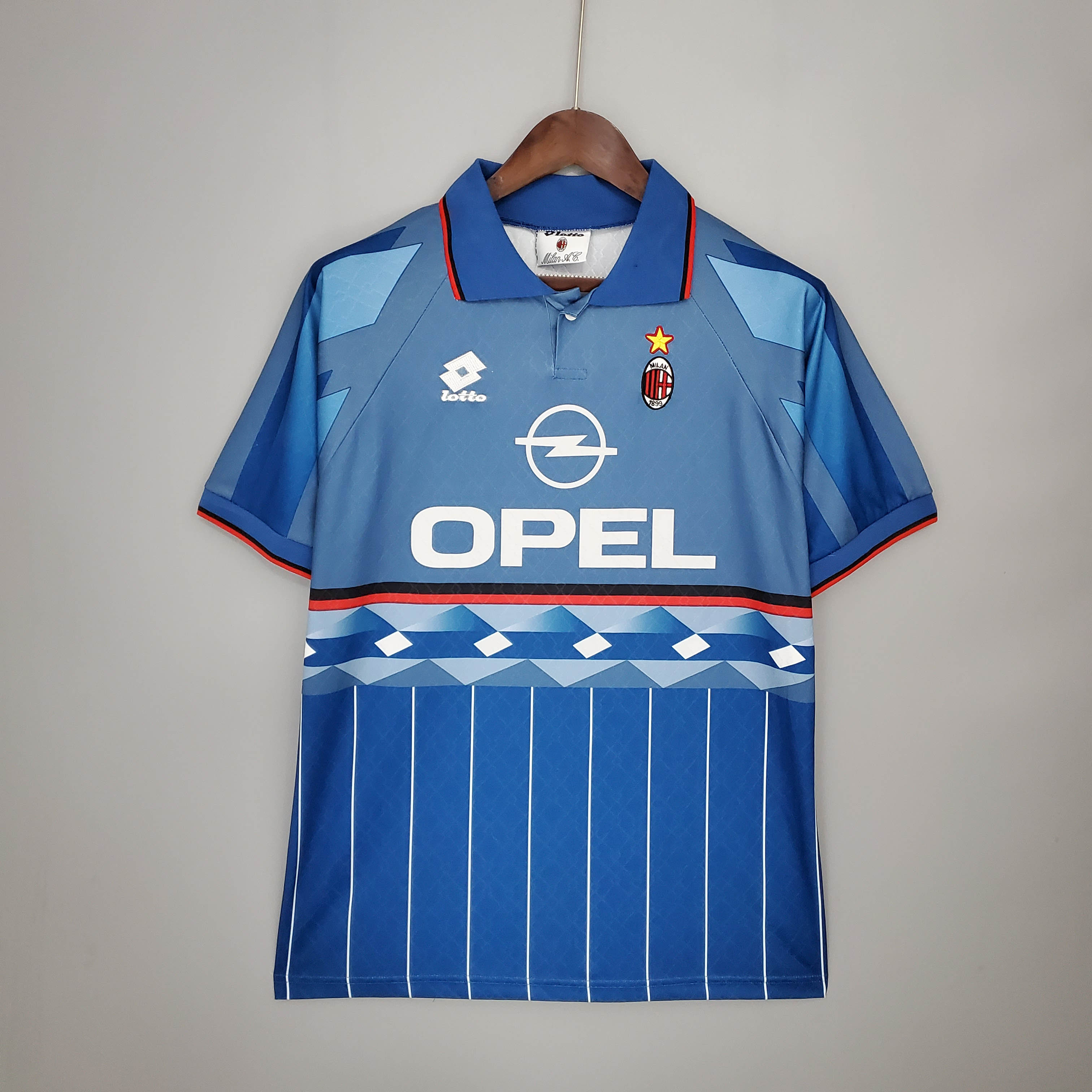 1995/1996 رجعي AC Milan قميص كرة قدم رابع خارجي جودة تايلاندية