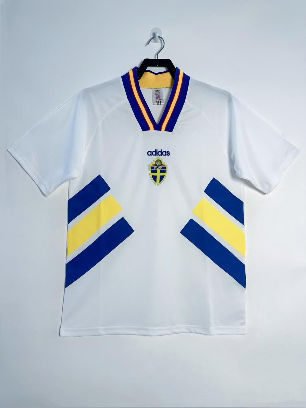 1994 Retro Sweden Away Football Jersey AAA fan-grade