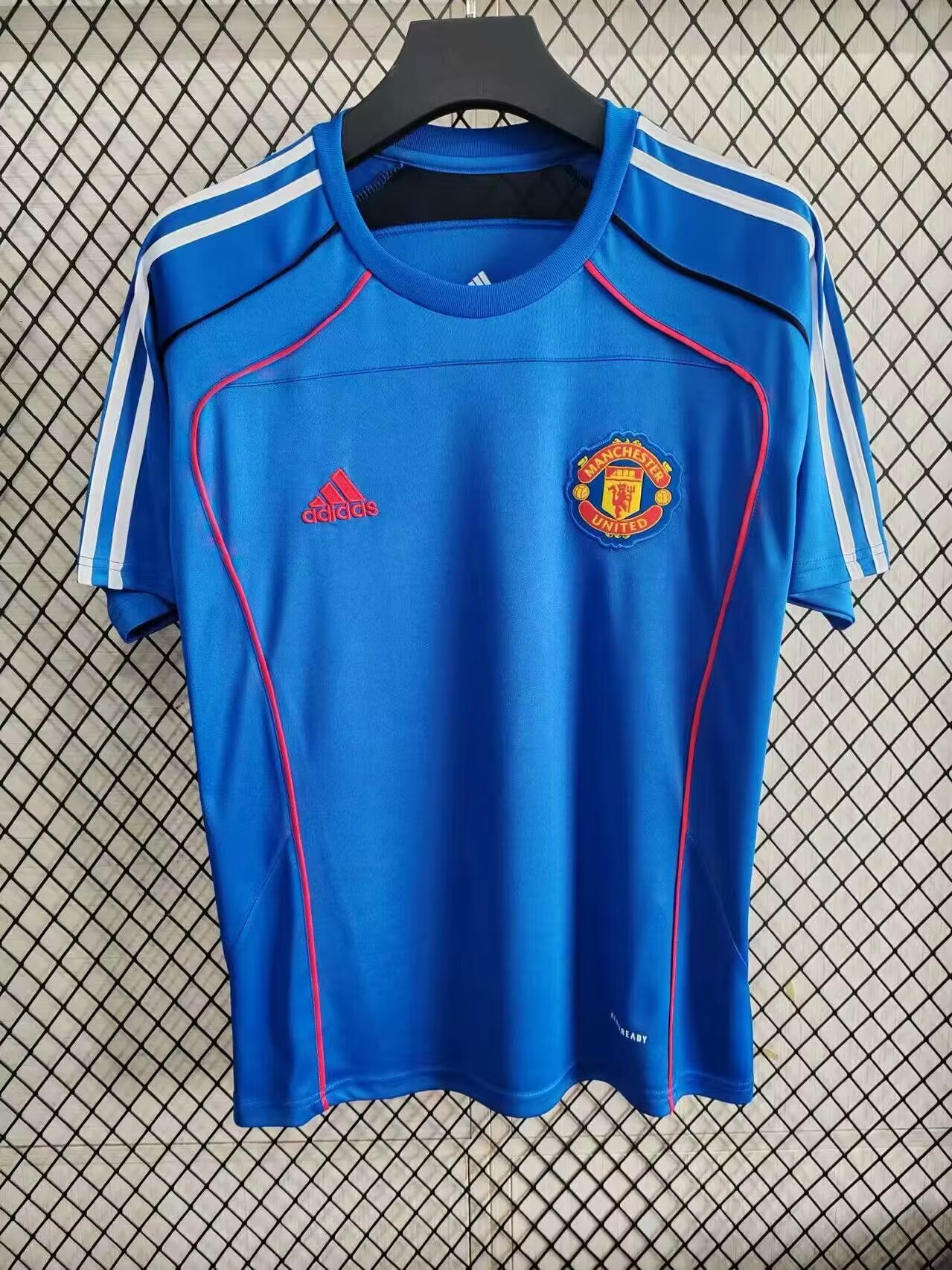 2025/2026 Manchester United T-shirt blue Football Jersey AAA fan-grade