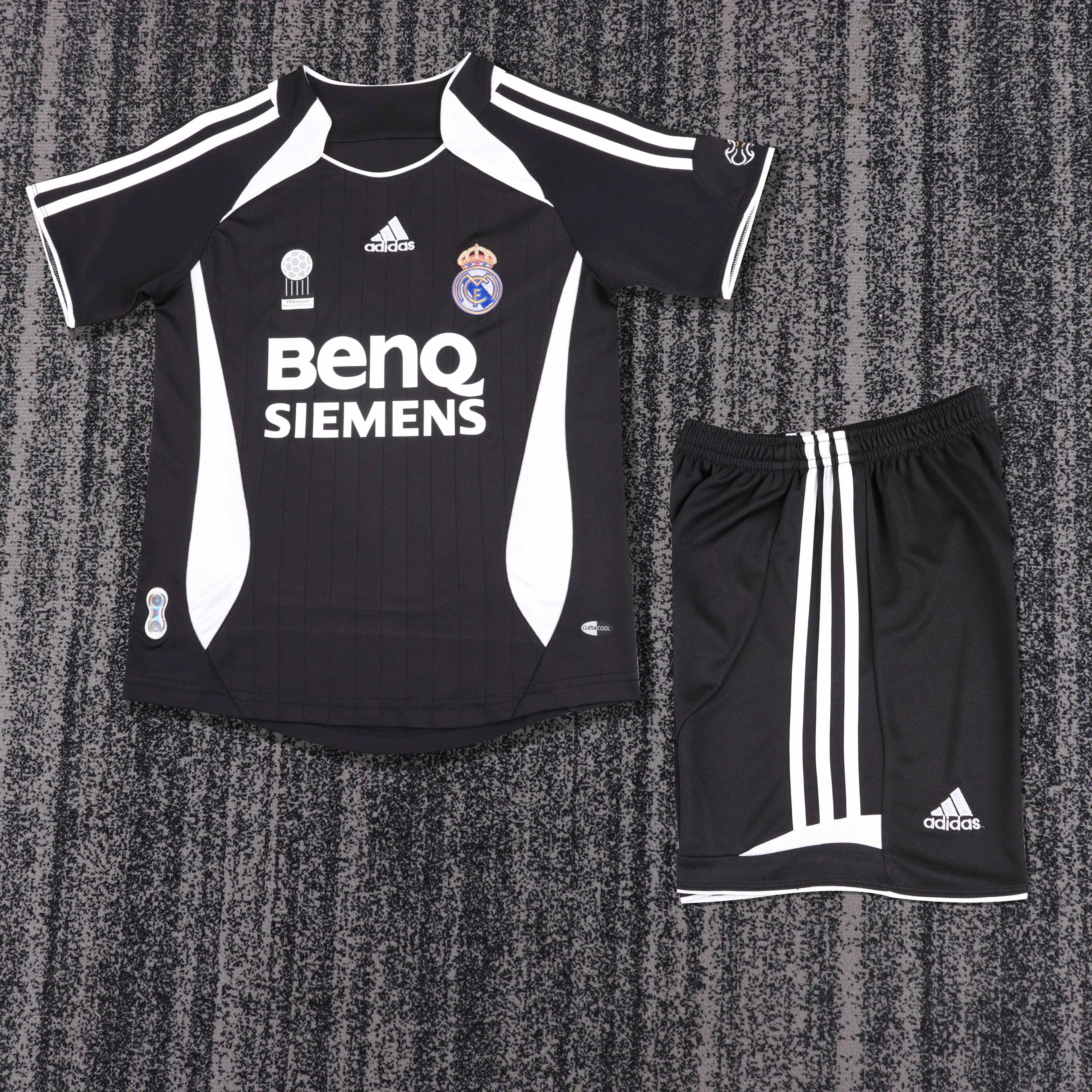 2006-2007 Retro Real Madrid Third Away Football Shirt AAA fan-grade Kids Size