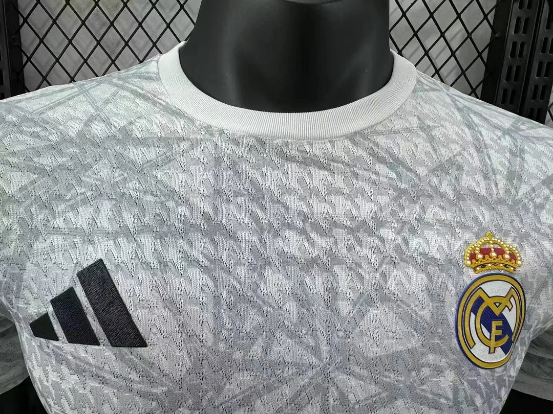 2024/2025 Player Version Real Madrid Special Edition Jersey 04 — view 2