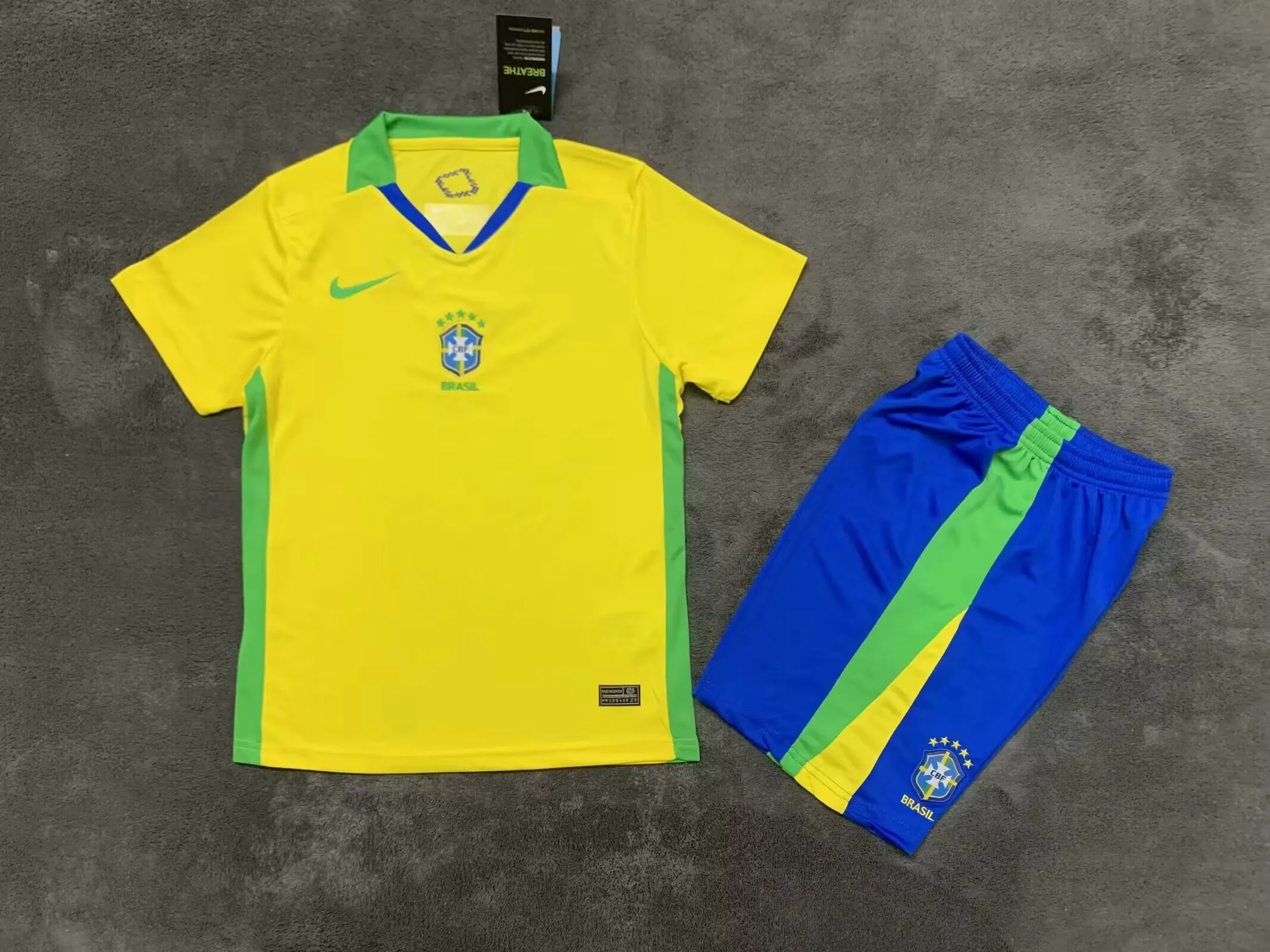 2025/2026 Brazil Home Football Shirt AAA fan-grade Kids Size