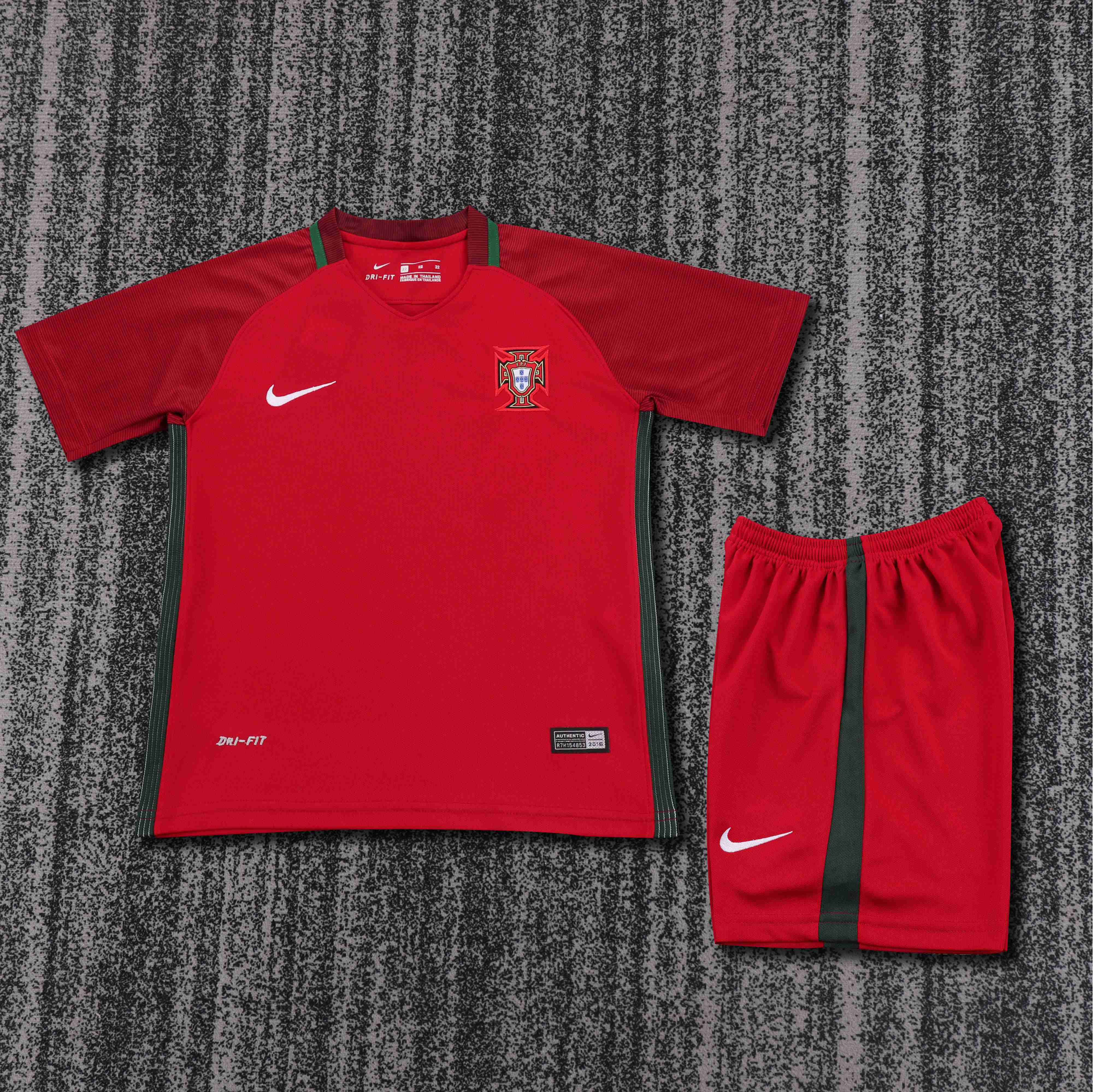 2016 Retro Portugal Home Football Shirt AAA fan-grade Kids Size