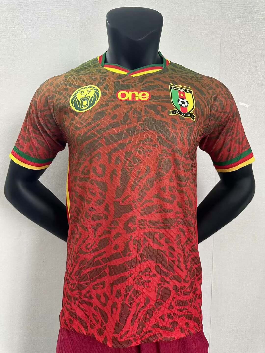 2024 選手版 カメルーン アウェイ サッカーシャツ タイ品質