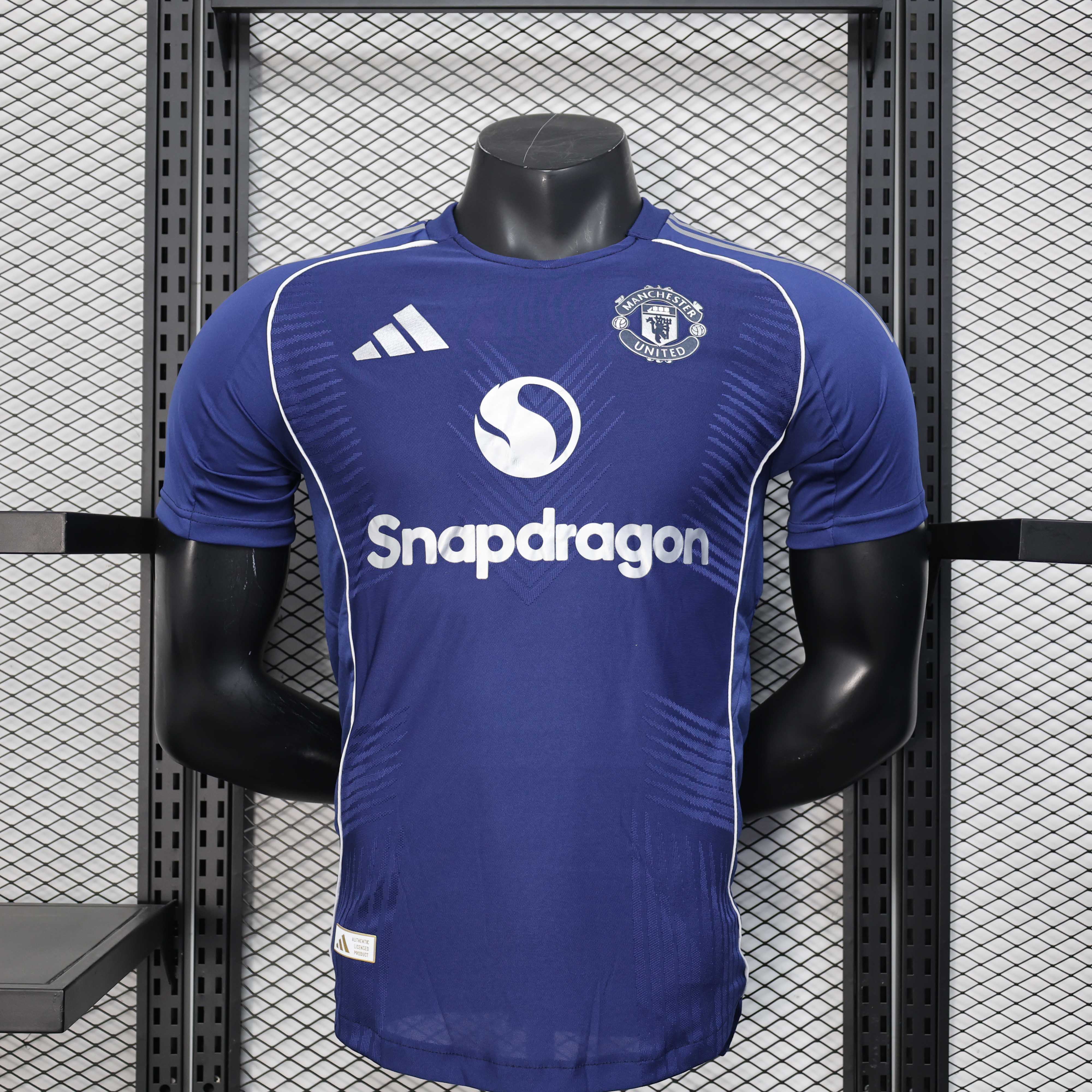 2025/2026 Player Version Manchester United Special Edition Blue And White Football Jersey AAA fan-grade