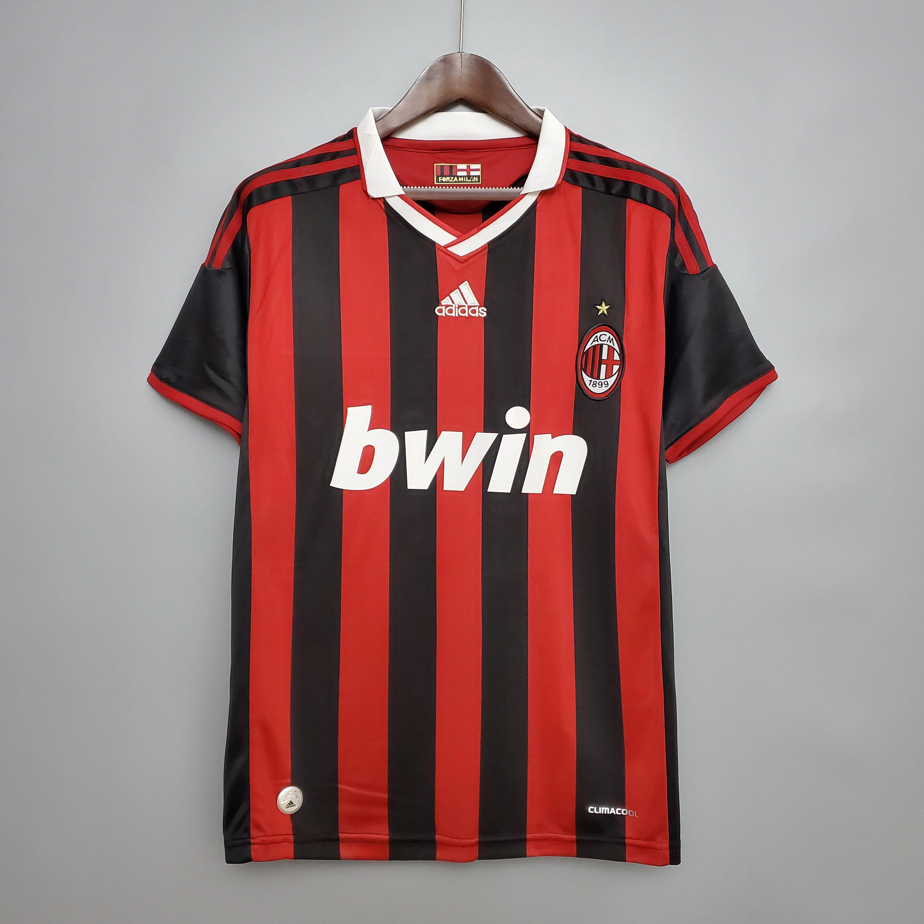 قميص كرة قدم AC Milan الكلاسيكي داخل الأرض 2009/2010 جودة تايلاندية