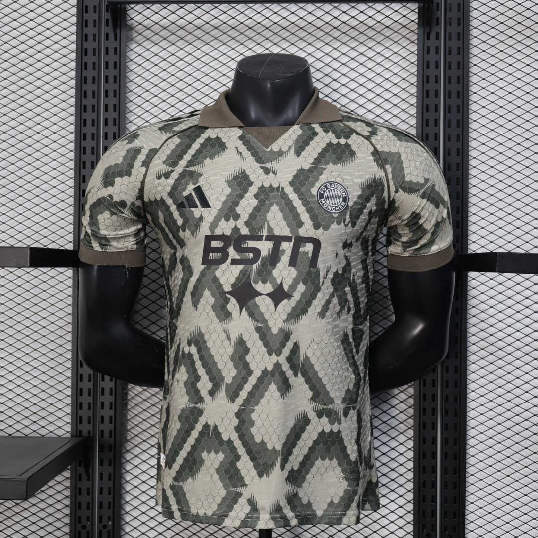 2025/2026 Player Version Bayern Munich Snake Year Special Edition Football Jersey AAA fan-grade