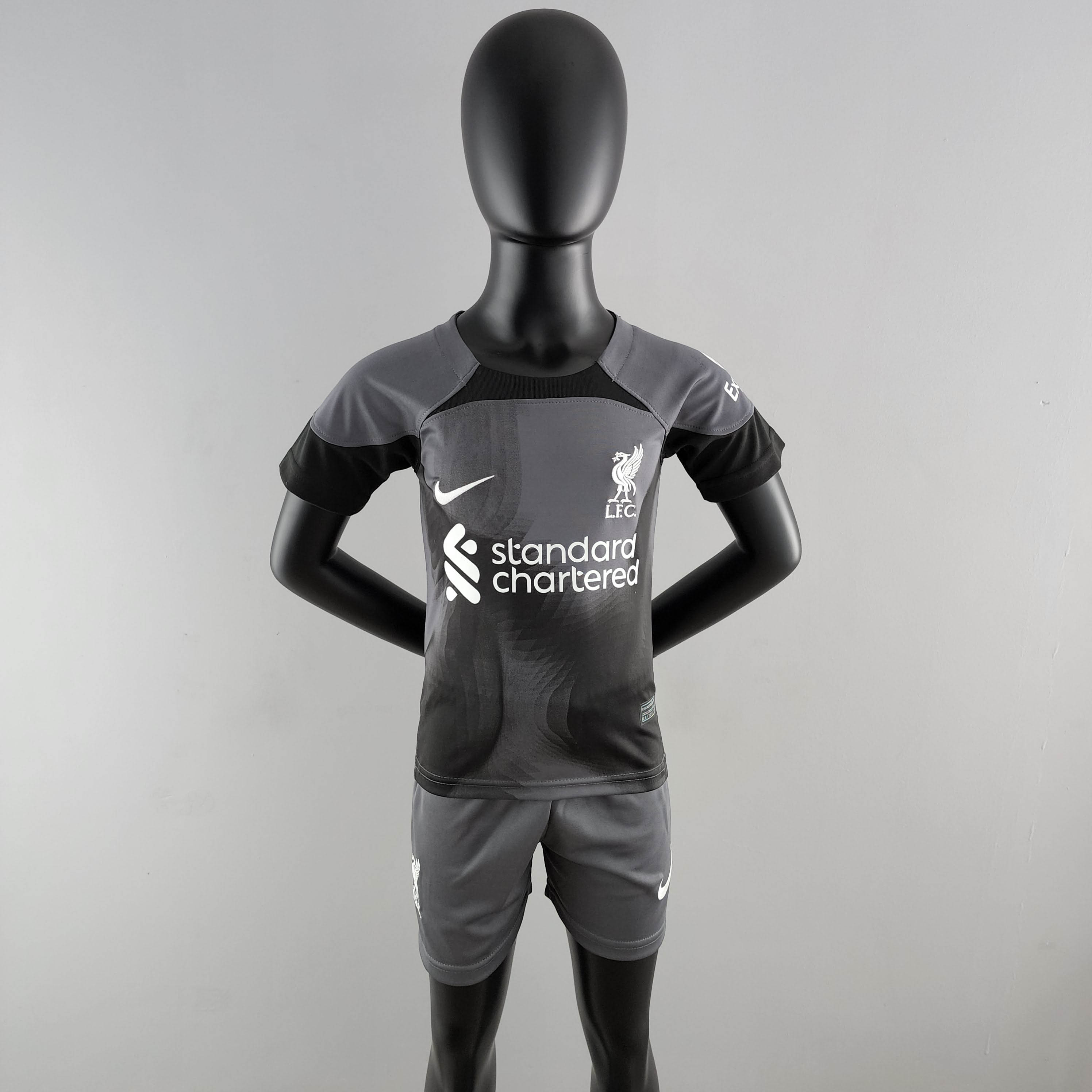 2022/2023 Liverpool Goalkeeper Black Soccer Jersey AAA fan-grade Kids Size