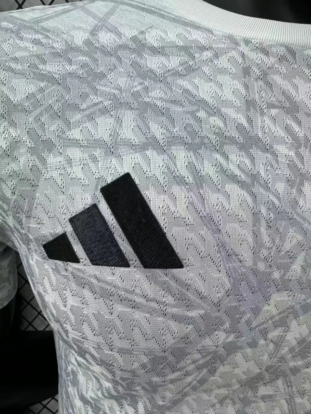 2024/2025 Player Version Real Madrid Special Edition Jersey 04 — view 5