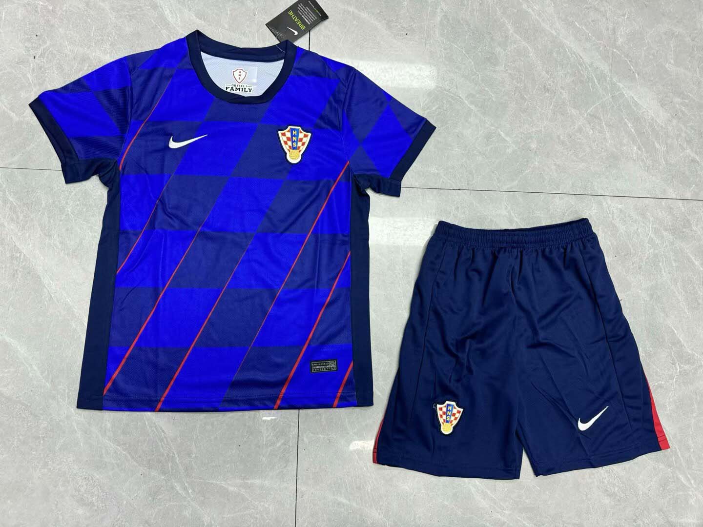 Maillot Extérieur Équipe Nationale de Croatie 2024 Taille Enfant Qualité Thaï