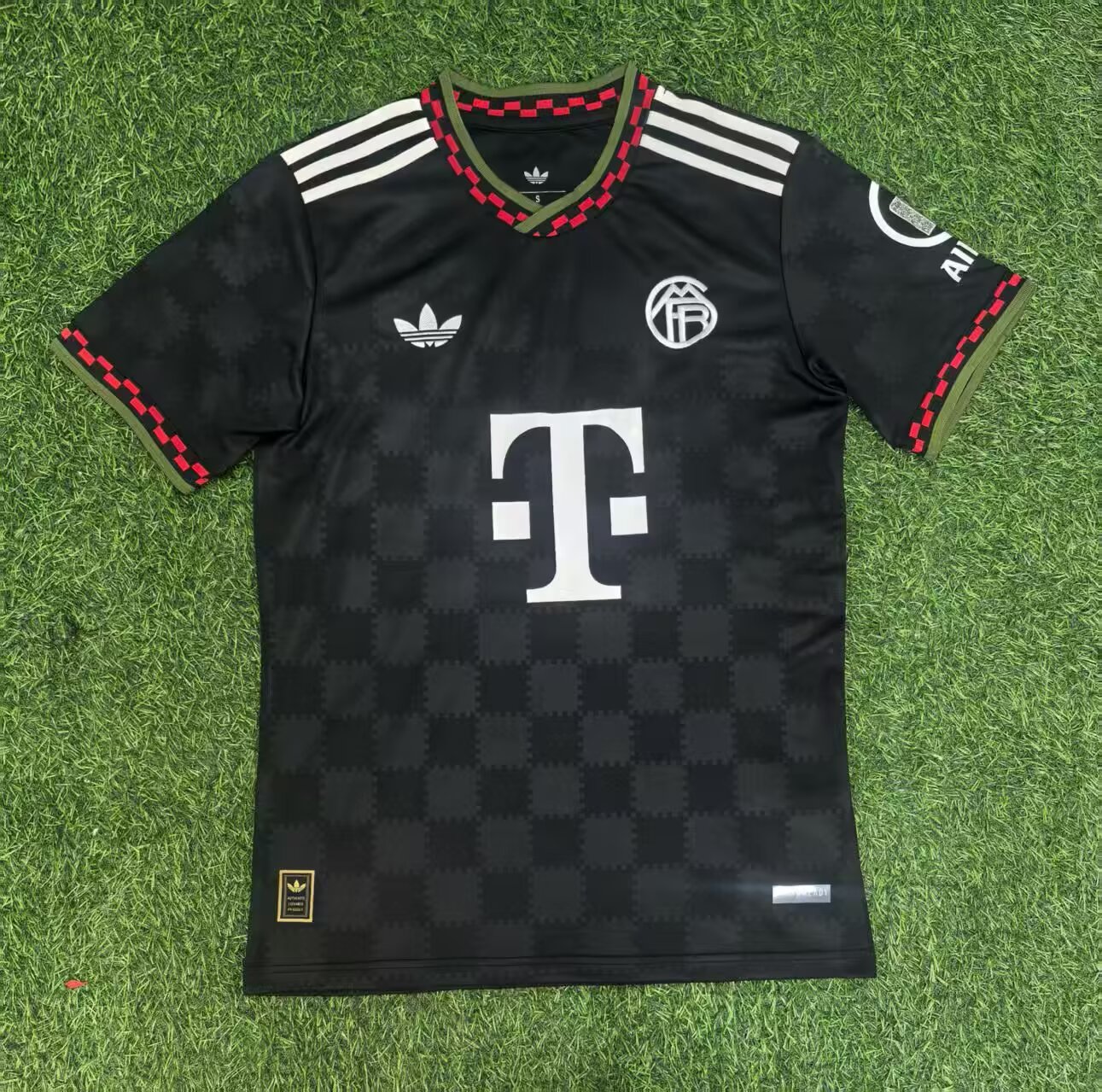 2025/2026 Bayern Munich Third Away Football Jersey AAA fan-grade