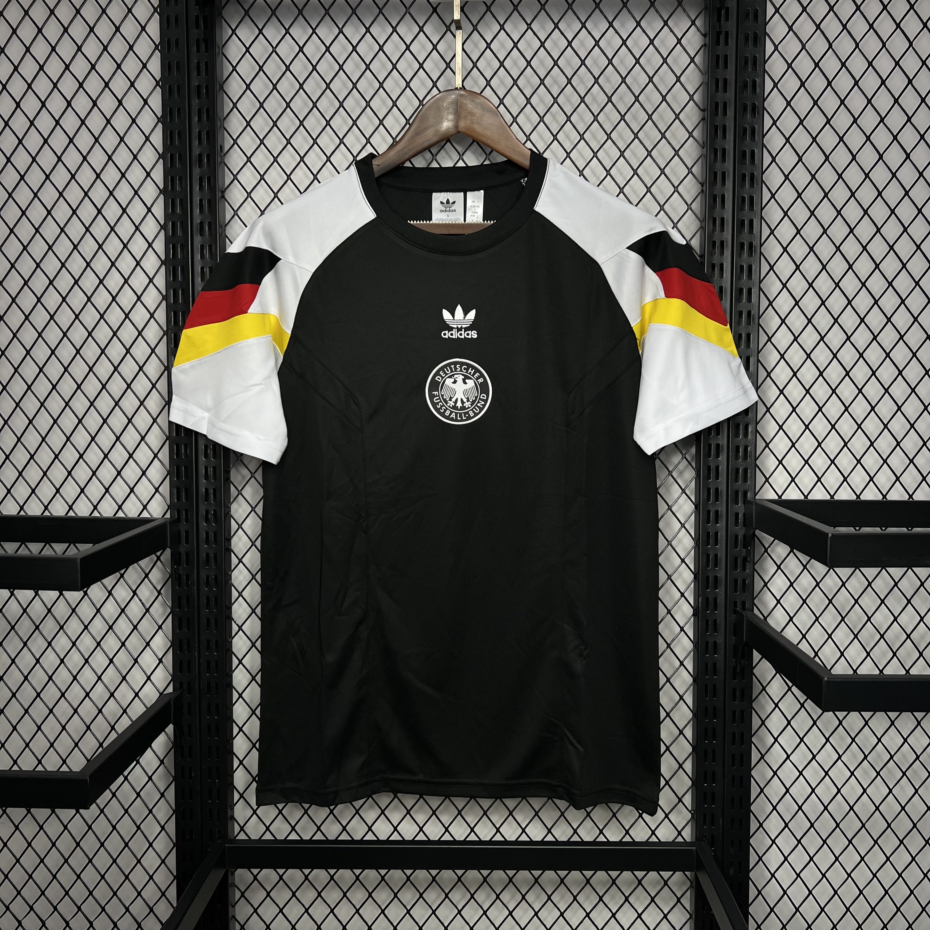 Maillot d'entraînement Allemagne 2024 Noir et Blanc AAA qualité fan